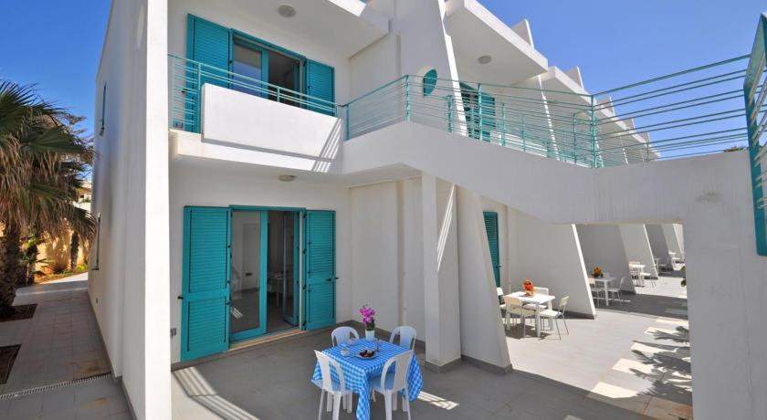 Terrazze Del Mare Aparthotel Racale Εξωτερικό φωτογραφία